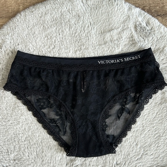 Victoria’s Secret Hiphugger Lace Panty S - Picture 1 of 5